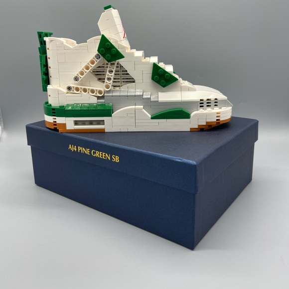 Nike SB x Air Jordan 4 Retro ‘Pine Green’ Kick Brick Set - Picture 1 of 4